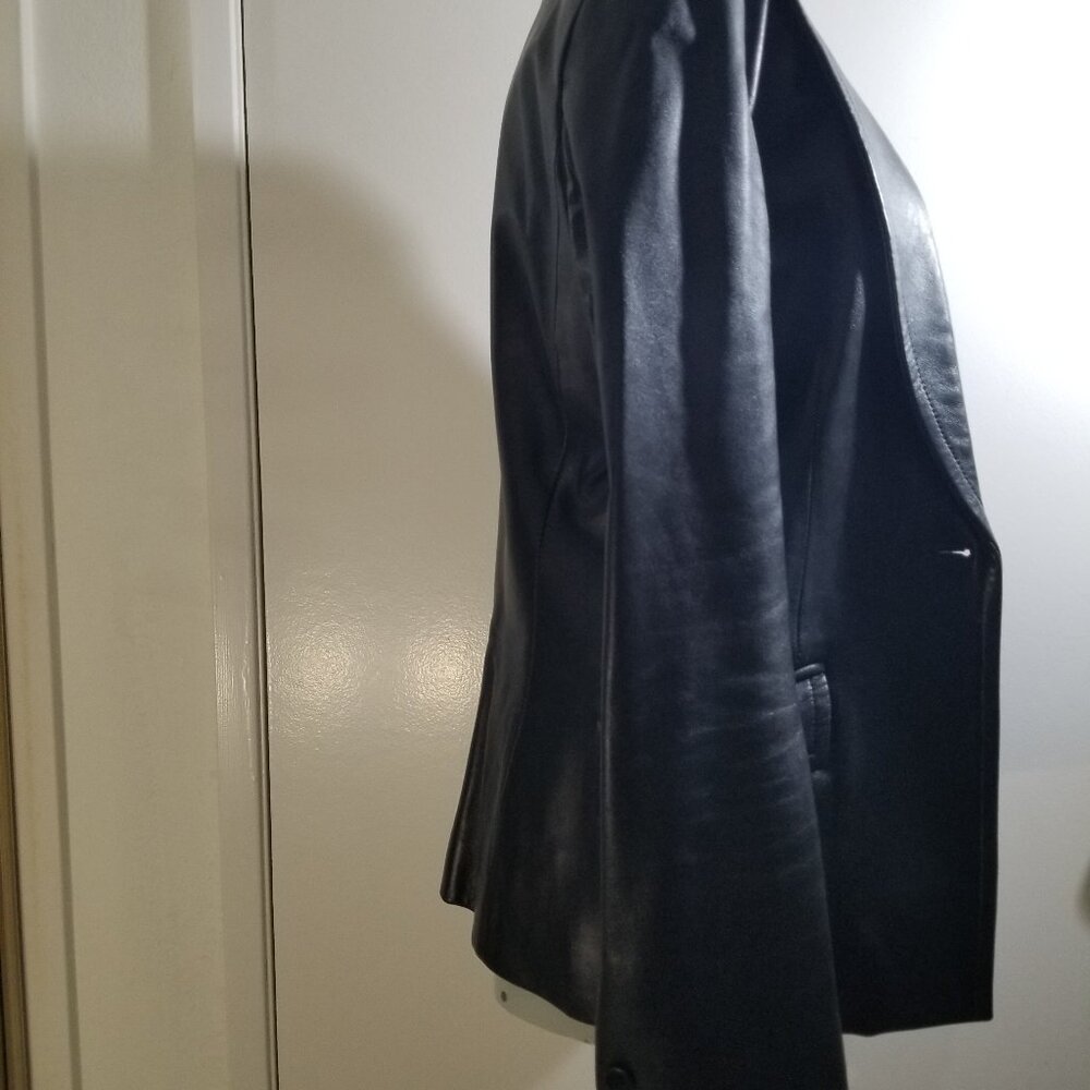 BCBG Maxazria 100% leather jacekt in black, size 2. - Picture 4 of 12